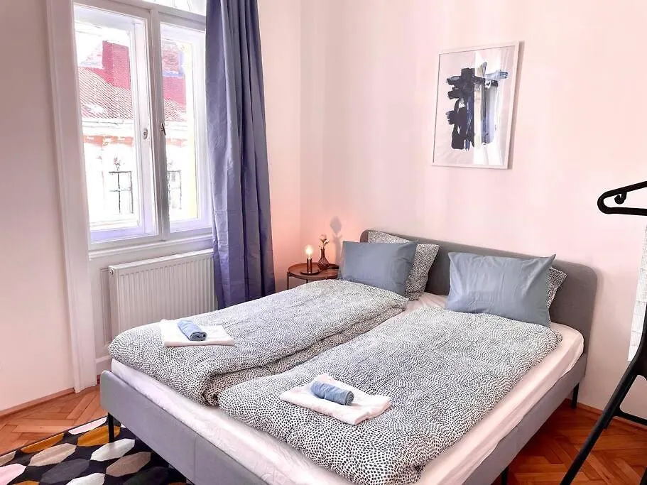 Apartment Brand New Spacious & Stylish Aptmt In City-Centre Vienna